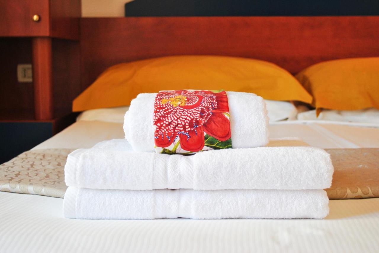 Residence Mimosa Rimini Zewnętrze zdjęcie