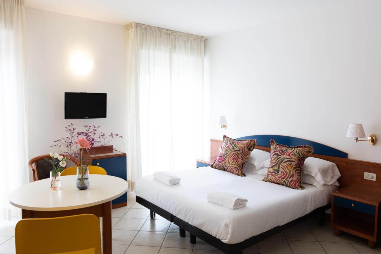 Residence Mimosa Rimini Zewnętrze zdjęcie
