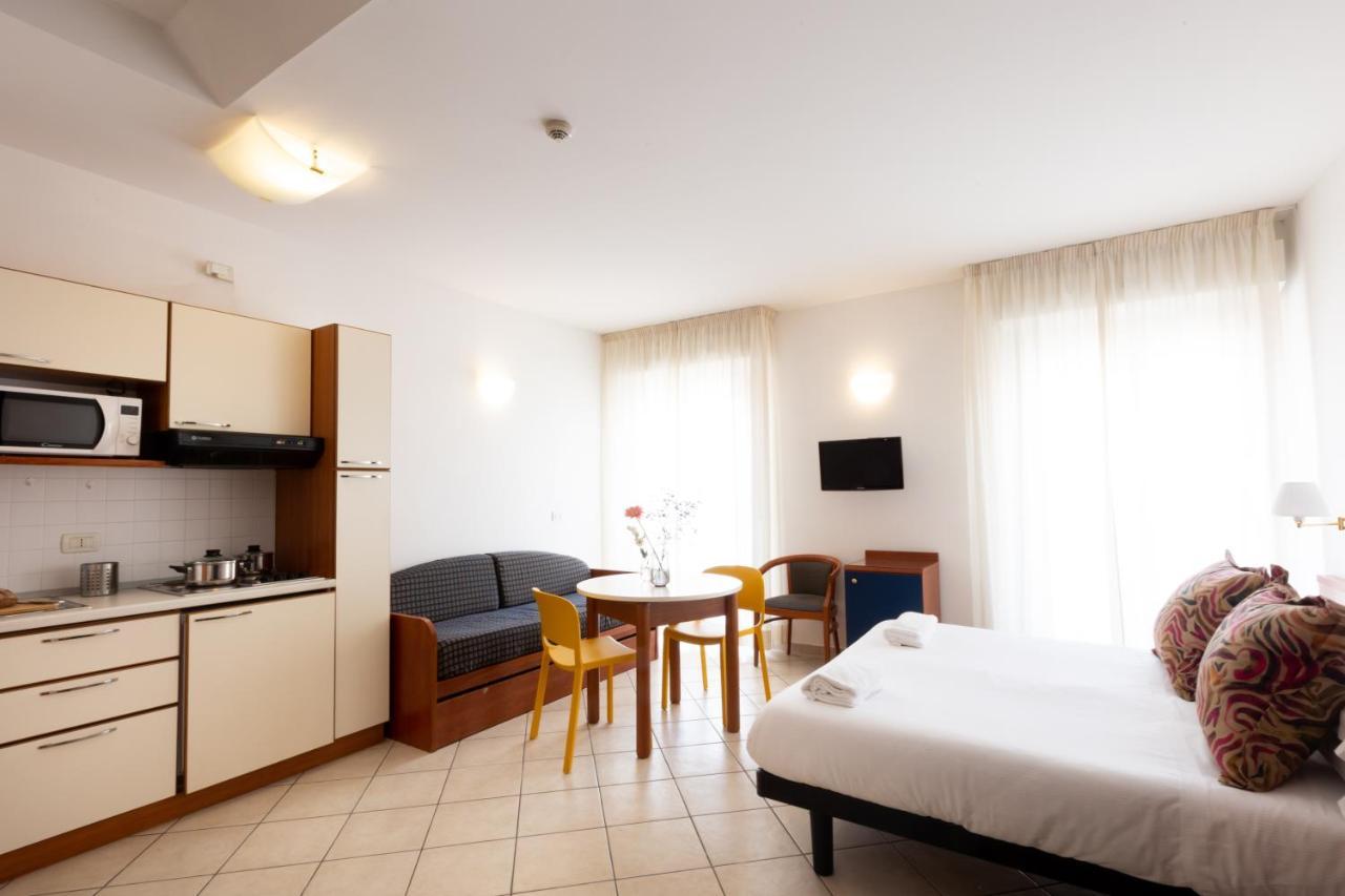 Residence Mimosa Rimini Zewnętrze zdjęcie