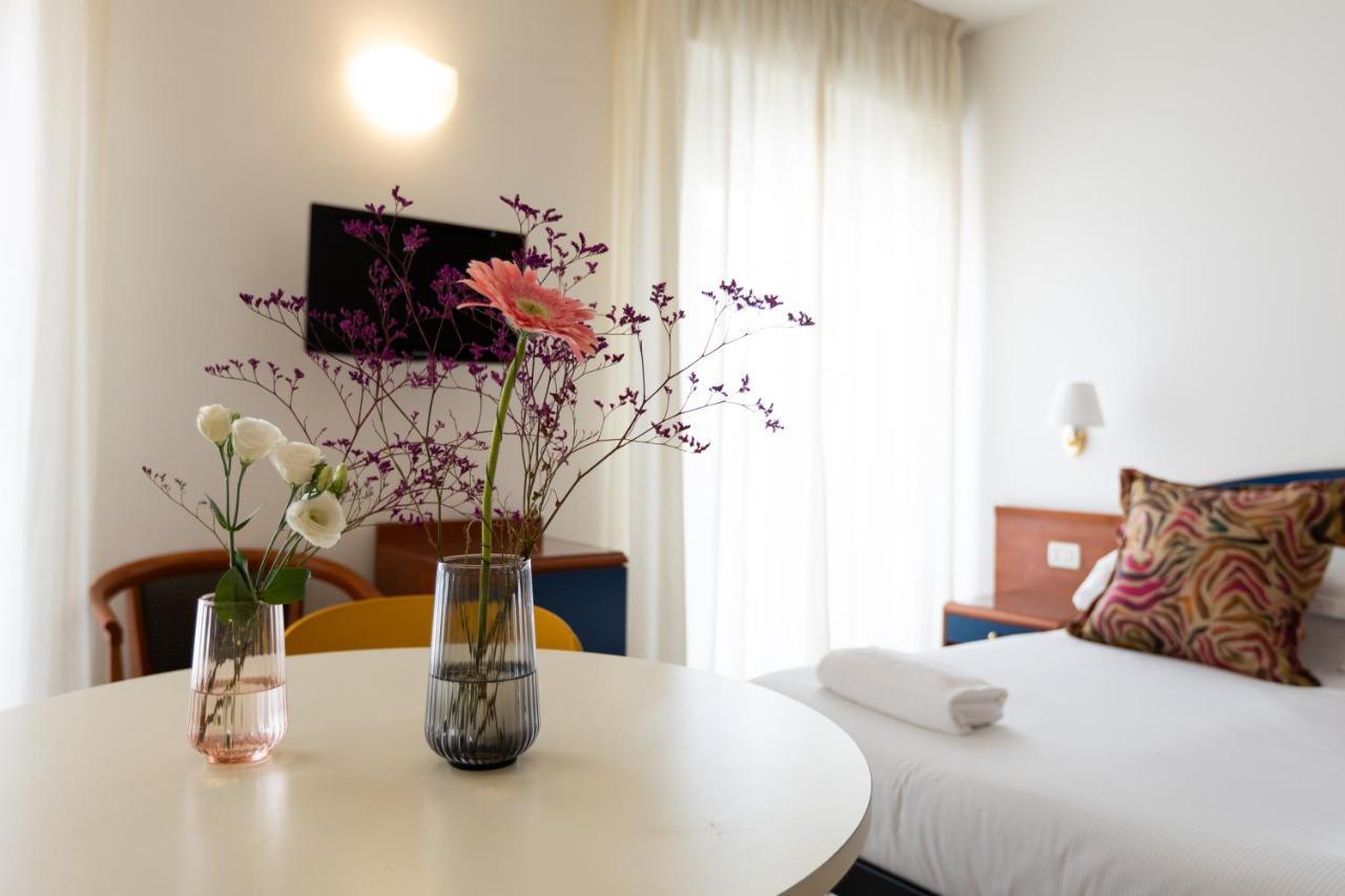 Residence Mimosa Rimini Zewnętrze zdjęcie
